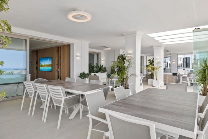 Image No.8-7 Bed Property for sale