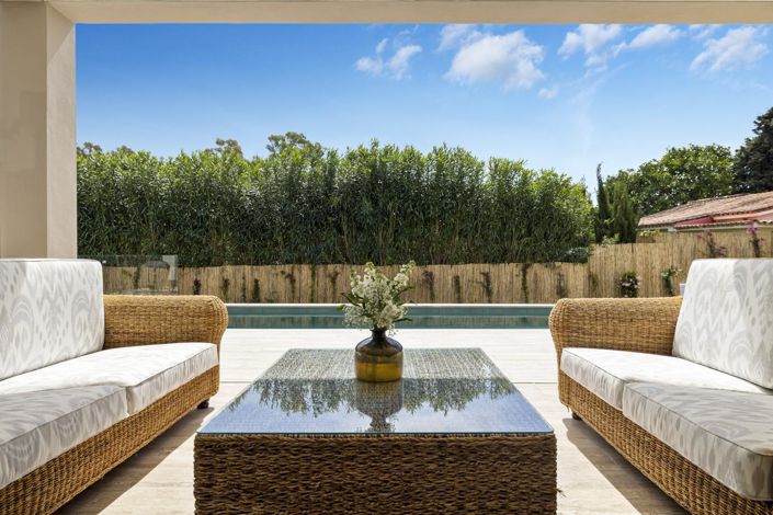 Image No.33-5 Bed Property for sale