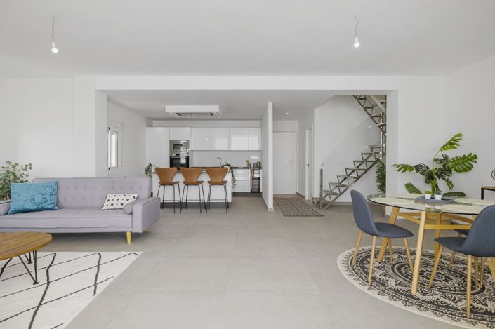 Image No.13-3 Bed Property for sale