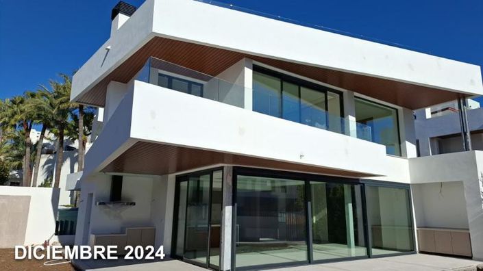 Image No.1-Propriété de 4 chambres à vendre à Marbella