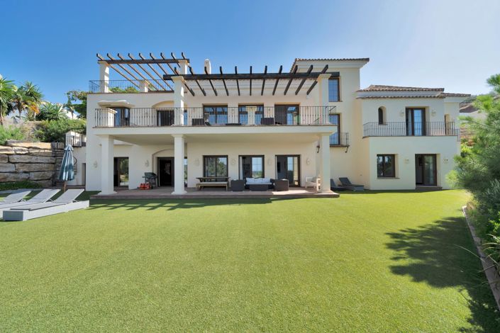 Image No.4-5 Bed Property for sale