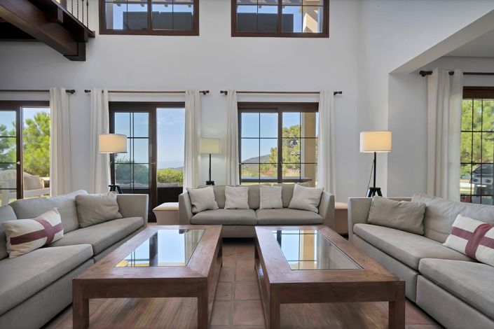 Image No.42-5 Bed Property for sale