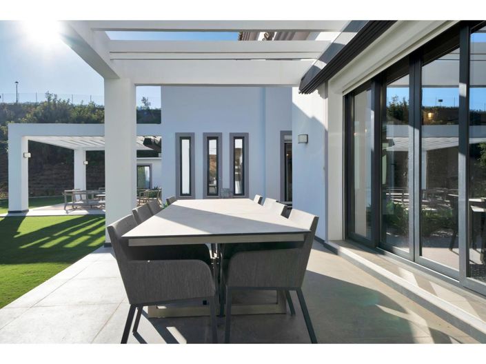 Image No.40-4 Bed Property for sale