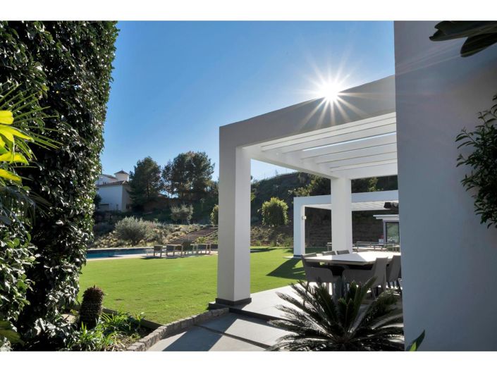 Image No.41-4 Bed Property for sale