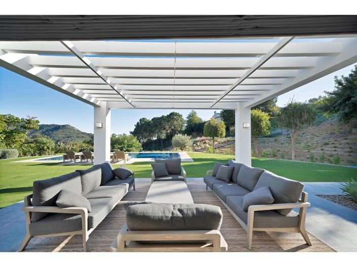 Image No.7-4 Bed Property for sale