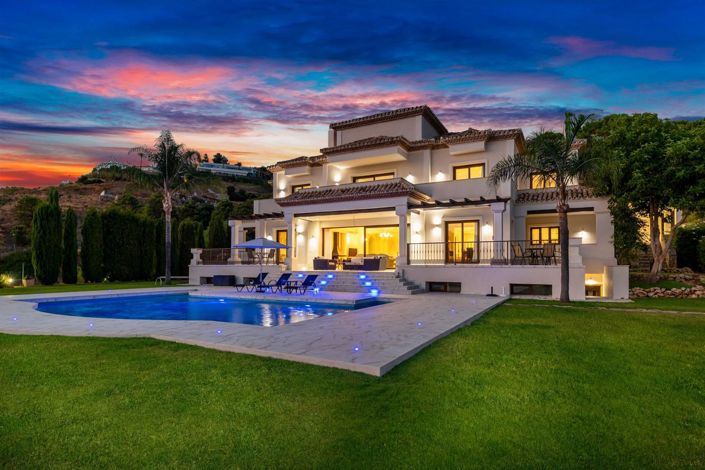 Image No.27-6 Bed Property for sale