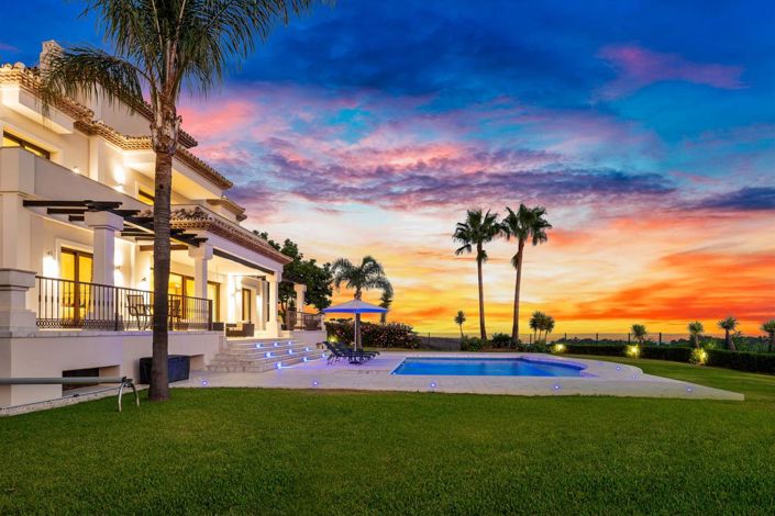 Image No.30-6 Bed Property for sale