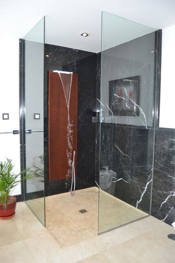 Image No.27-5 Bed Property for sale