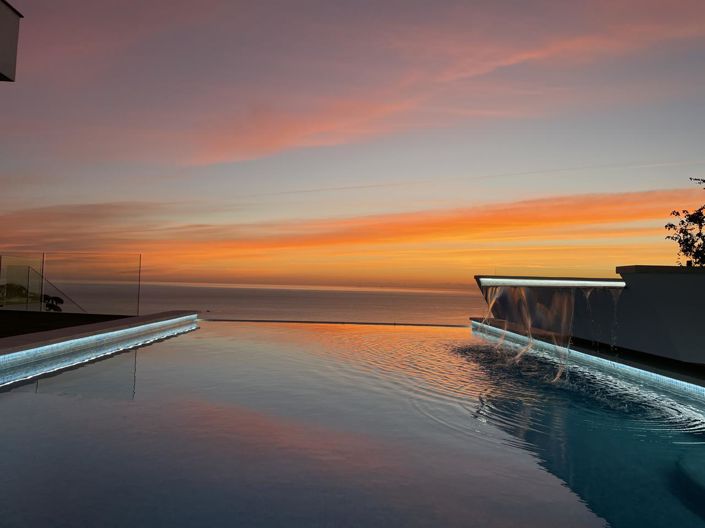 Image No.6-5 Bed Property for sale