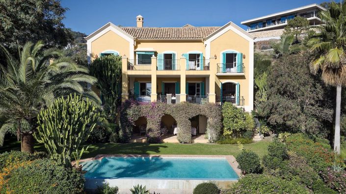 Image No.1-4 Bed Property for sale