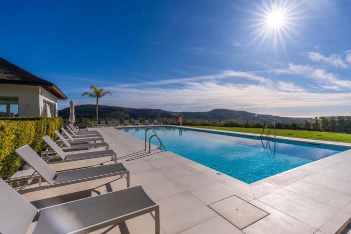 Image No.12-3 Bed Property for sale