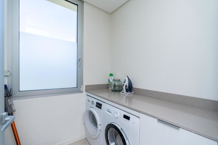 Image No.18-3 Bed Property for sale