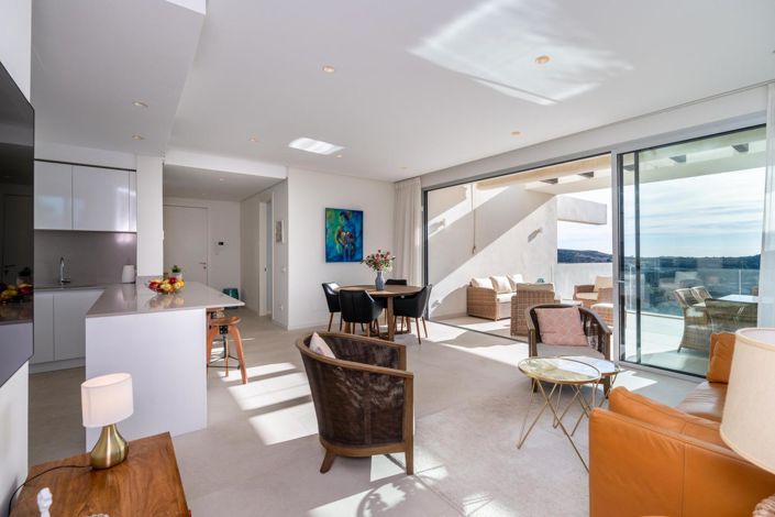 Image No.22-3 Bed Property for sale