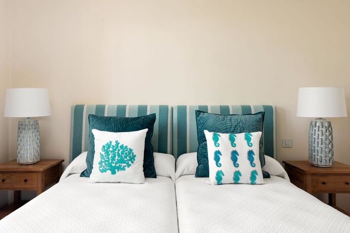 Image No.12-4 Bed Property for sale