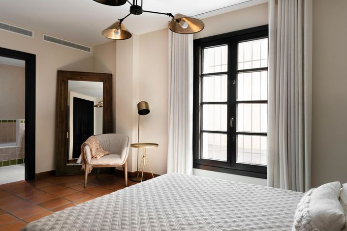 Image No.23-4 Bed Property for sale