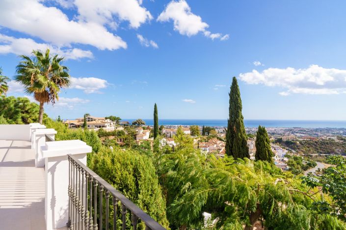 Image No.16-6 Bed Property for sale