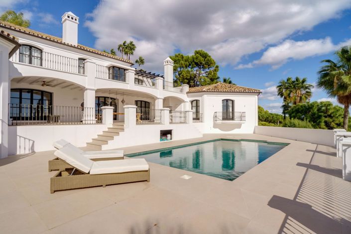 Image No.1-6 Bed Property for sale
