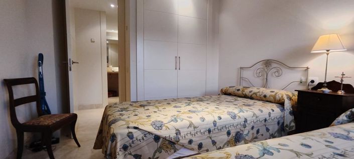 Image No.13-3 Bed Property for sale