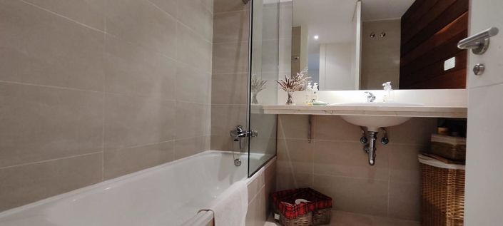 Image No.14-3 Bed Property for sale