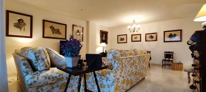 Image No.7-3 Bed Property for sale