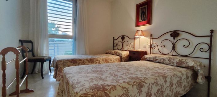 Image No.9-3 Bed Property for sale