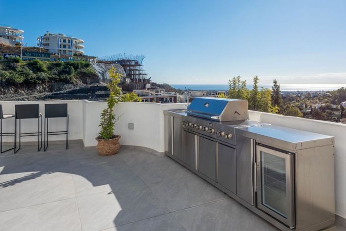 Image No.2-2 Bed Property for sale