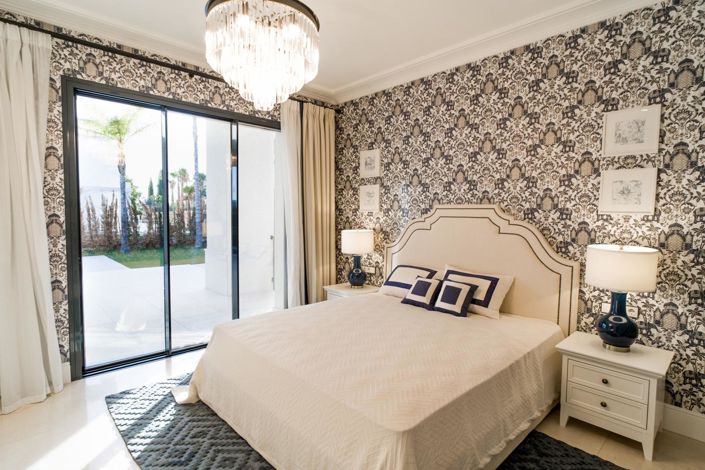 Image No.16-6 Bed Property for sale