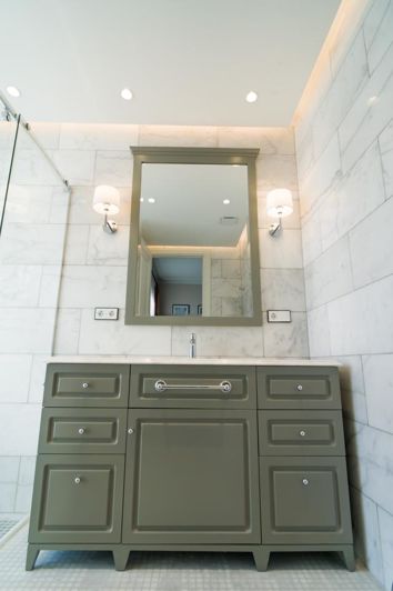 Image No.21-6 Bed Property for sale