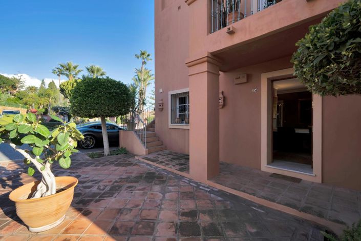 Image No.23-2 Bed Property for sale