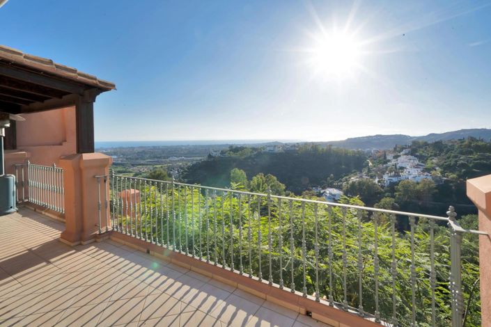 Image No.26-2 Bed Property for sale