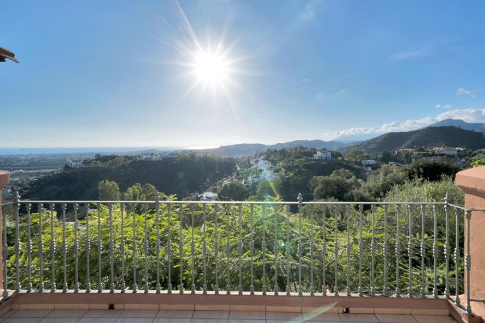 Image No.27-2 Bed Property for sale