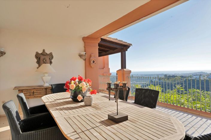 Image No.32-2 Bed Property for sale