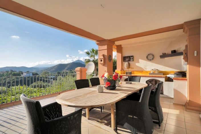 Image No.33-2 Bed Property for sale