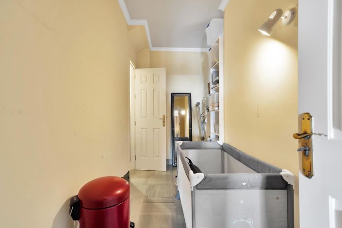 Image No.35-2 Bed Property for sale