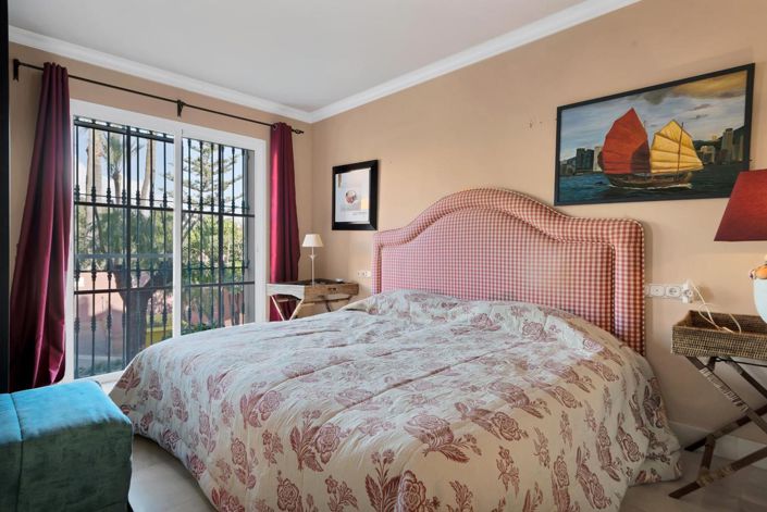 Image No.39-2 Bed Property for sale