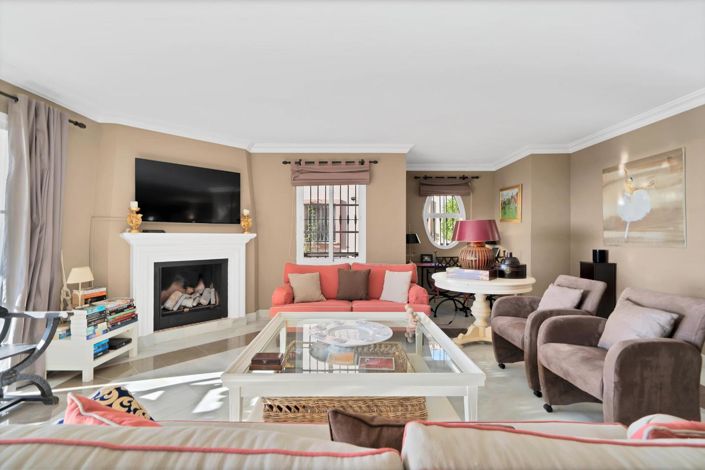 Image No.5-2 Bed Property for sale