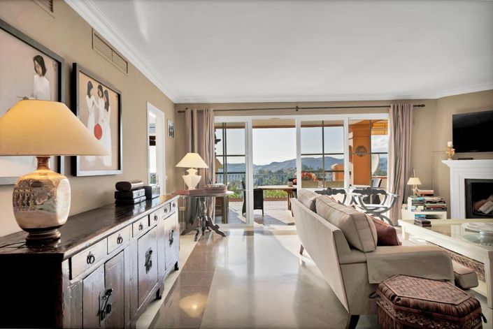 Image No.6-2 Bed Property for sale