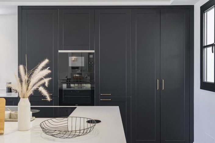 Image No.13-6 Bed Property for sale