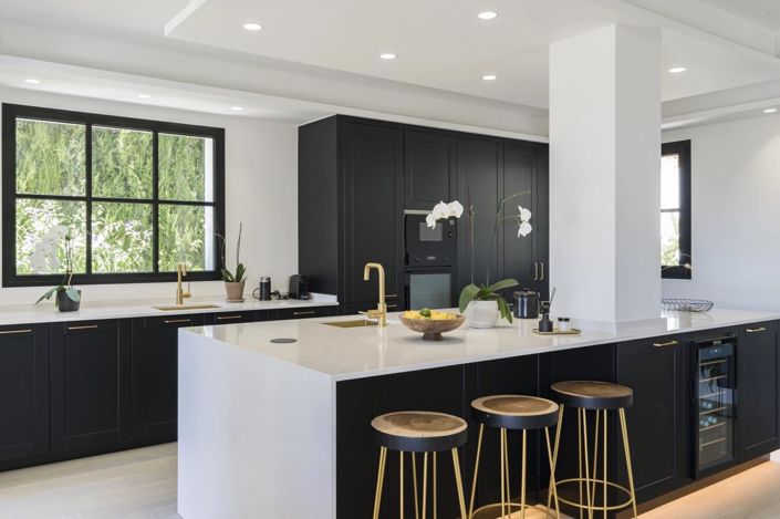 Image No.14-6 Bed Property for sale