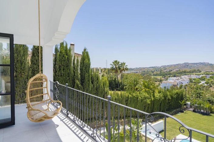 Image No.18-6 Bed Property for sale