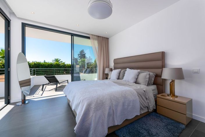 Image No.23-4 Bed Property for sale