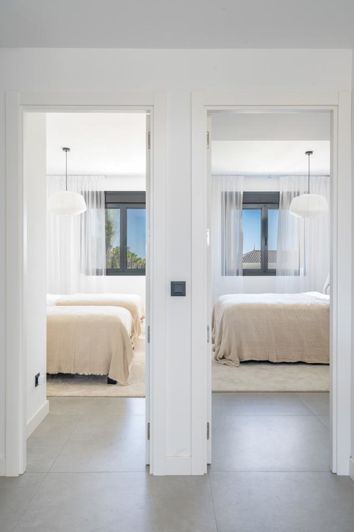 Image No.17-2 Bed Property for sale