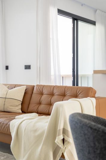 Image No.30-2 Bed Property for sale