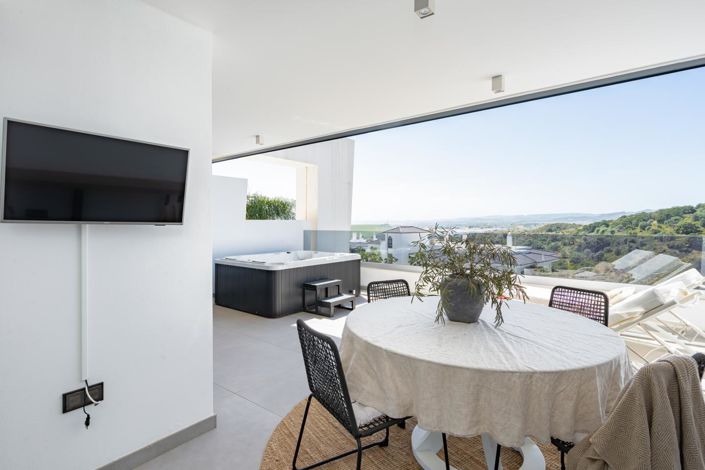 Image No.7-2 Bed Property for sale