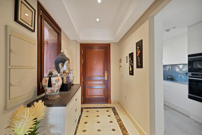 Image No.17-2 Bed Property for sale