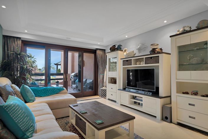 Image No.25-2 Bed Property for sale