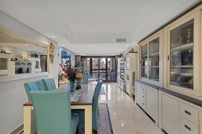 Image No.32-2 Bed Property for sale