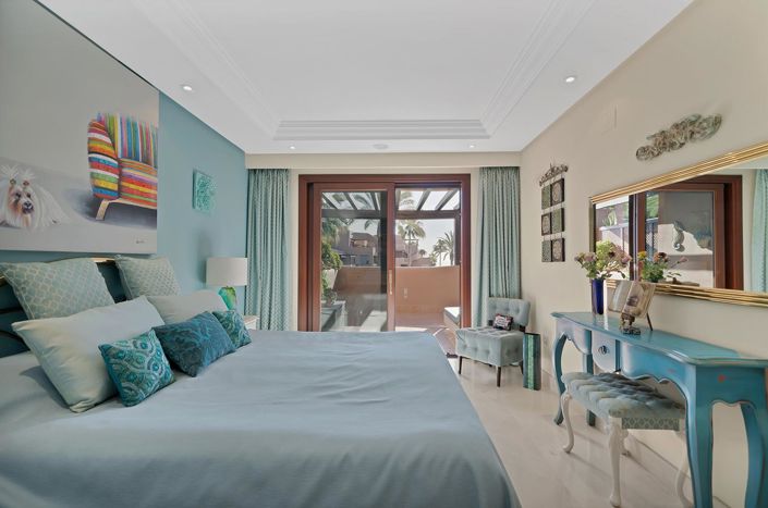 Image No.36-2 Bed Property for sale