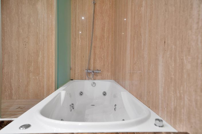 Image No.39-2 Bed Property for sale