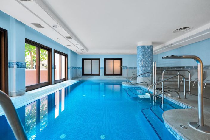 Image No.10-2 Bed Property for sale